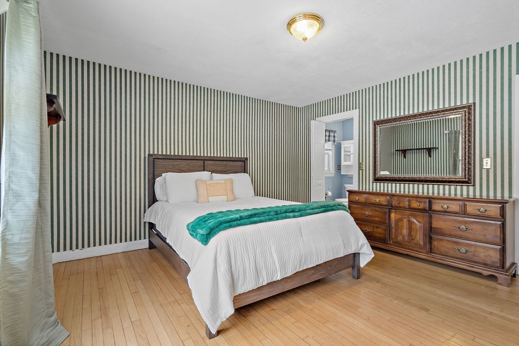 79 Royce Rd