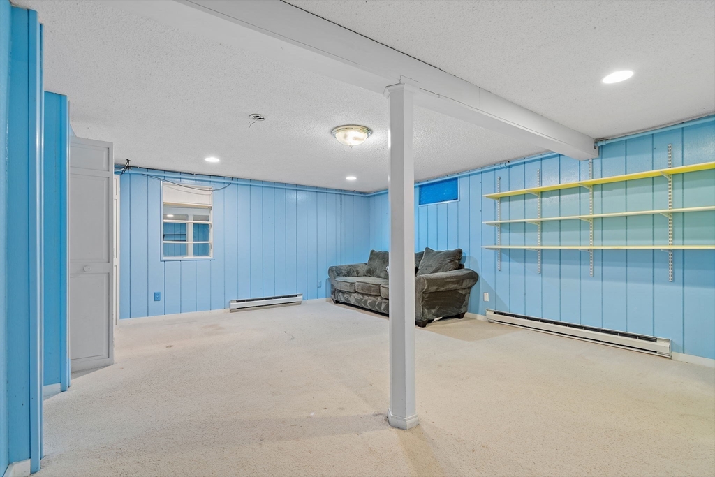 79 Royce Rd