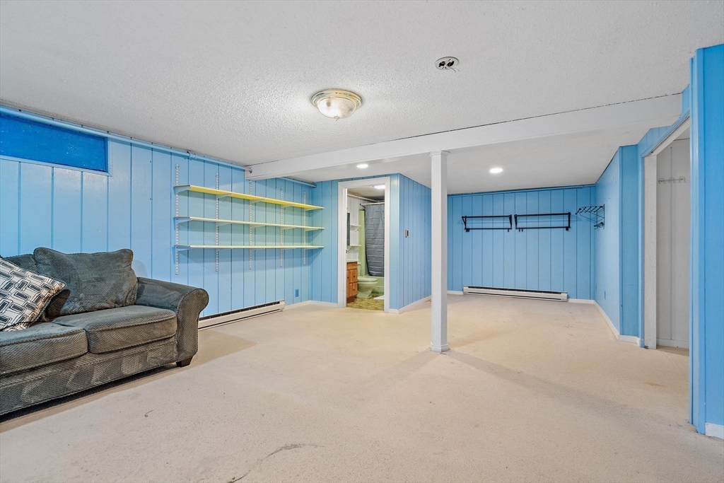 79 Royce Rd