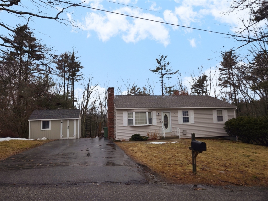 35 Pine Ridge Dr