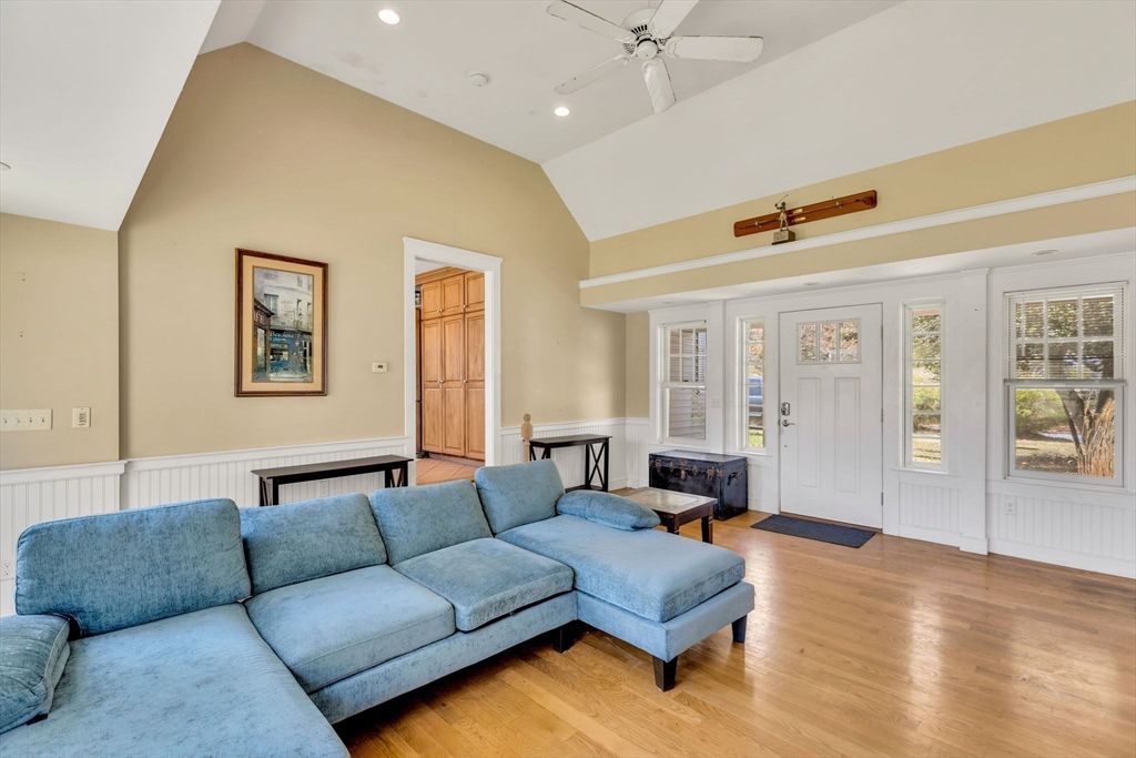 273 Bishops Terrace