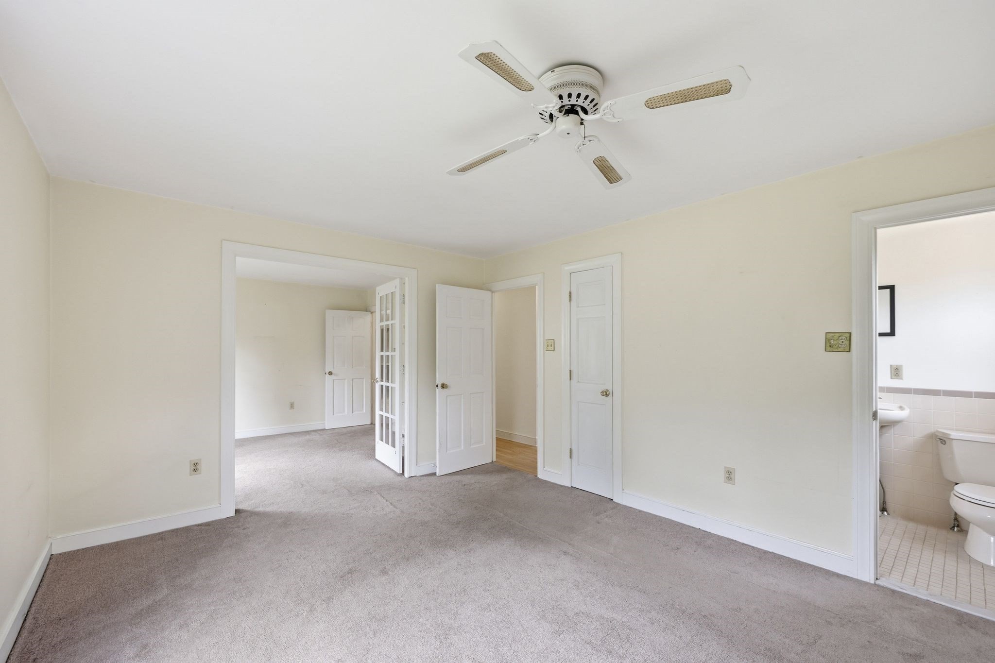 11 James Rd