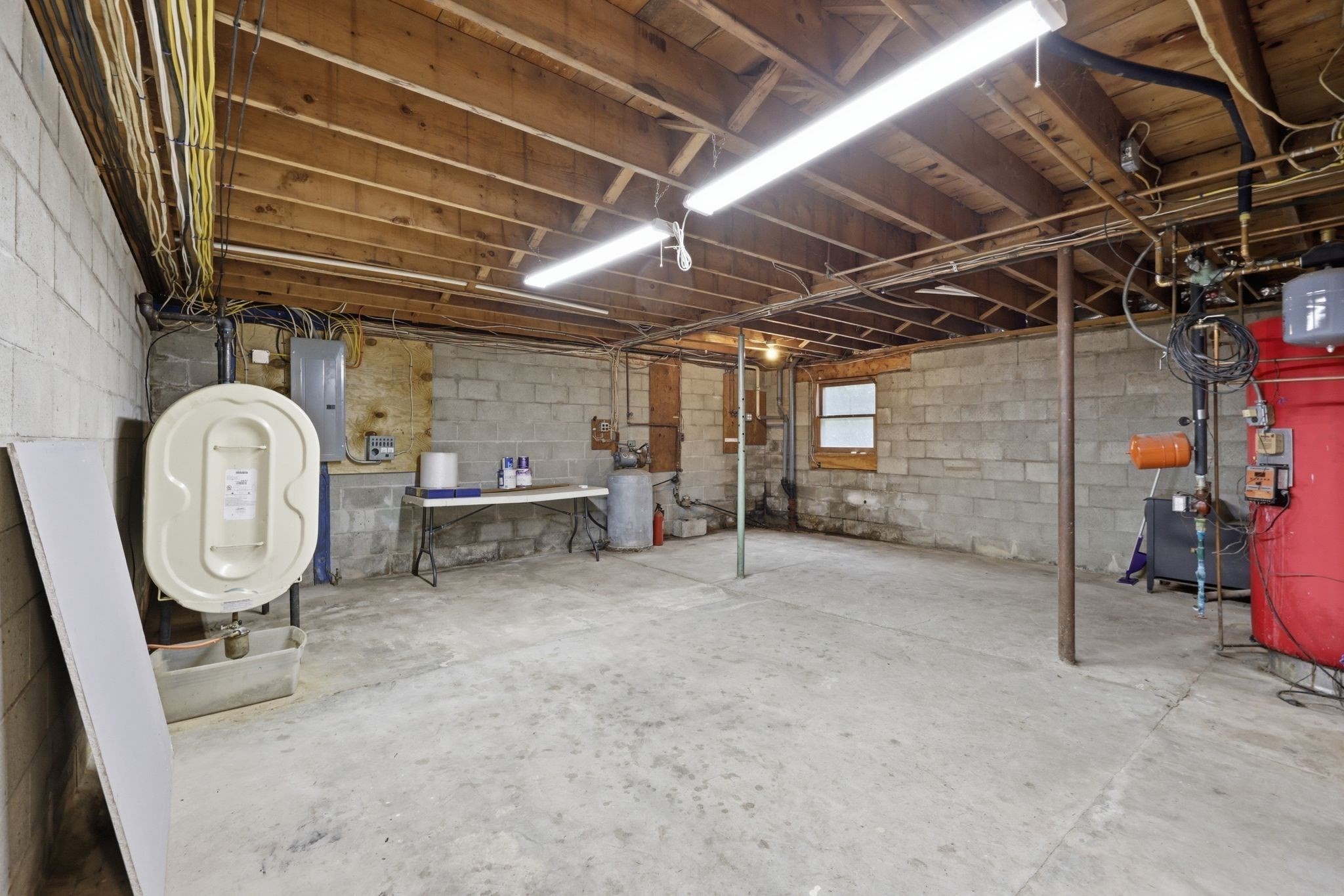 11 James Rd