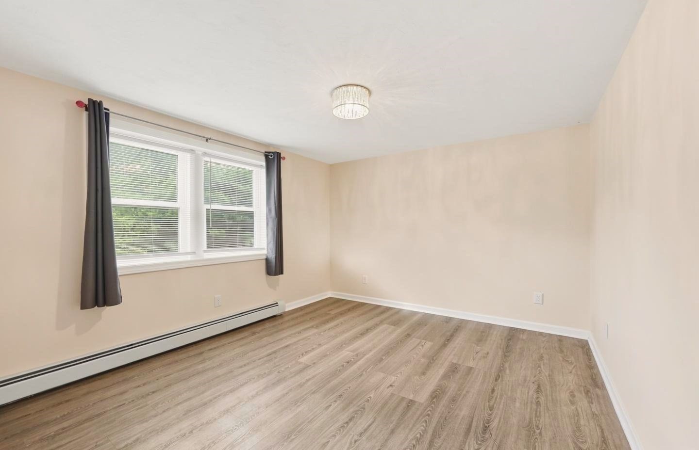 11 James Rd