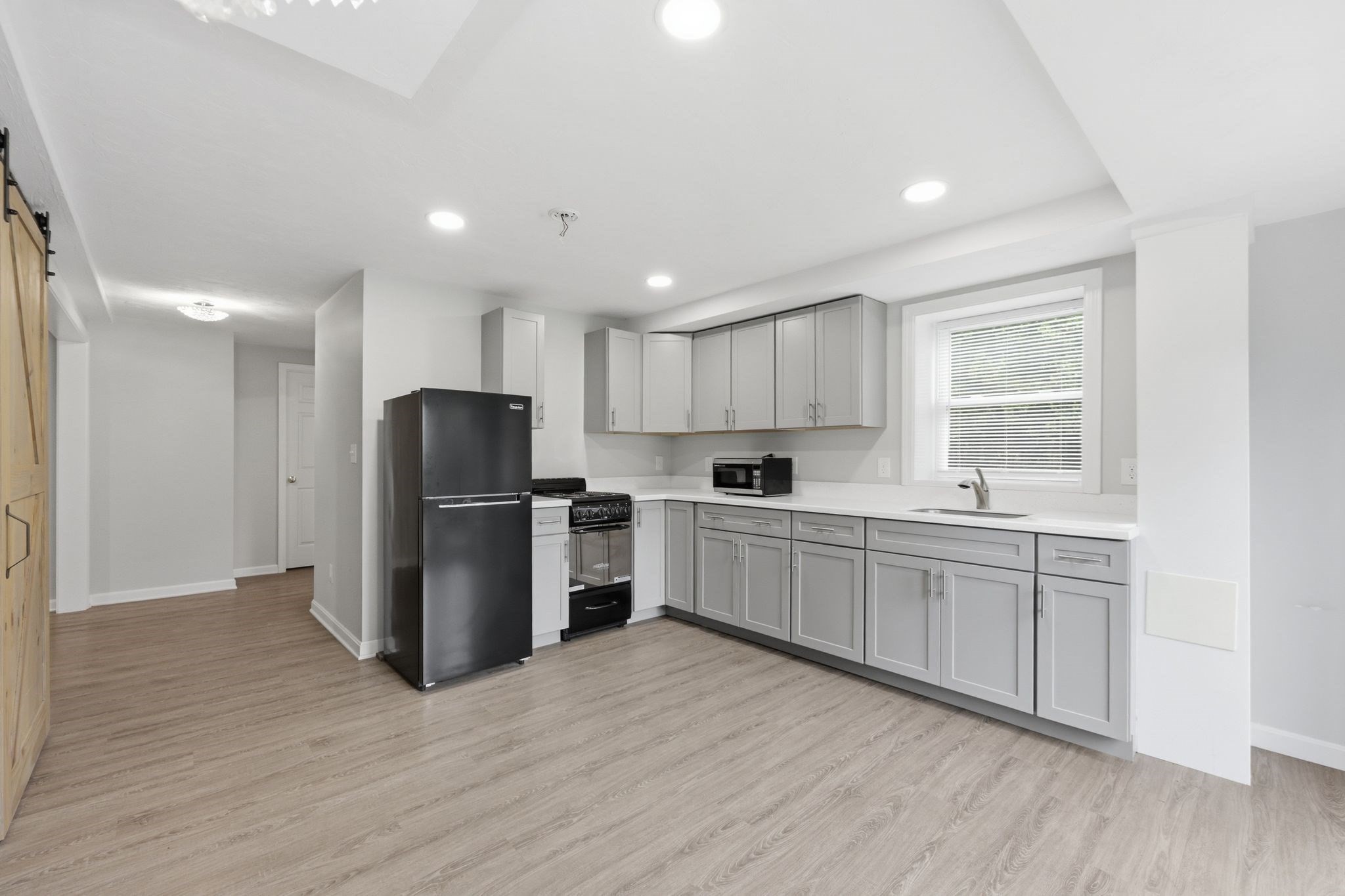 11 James Rd