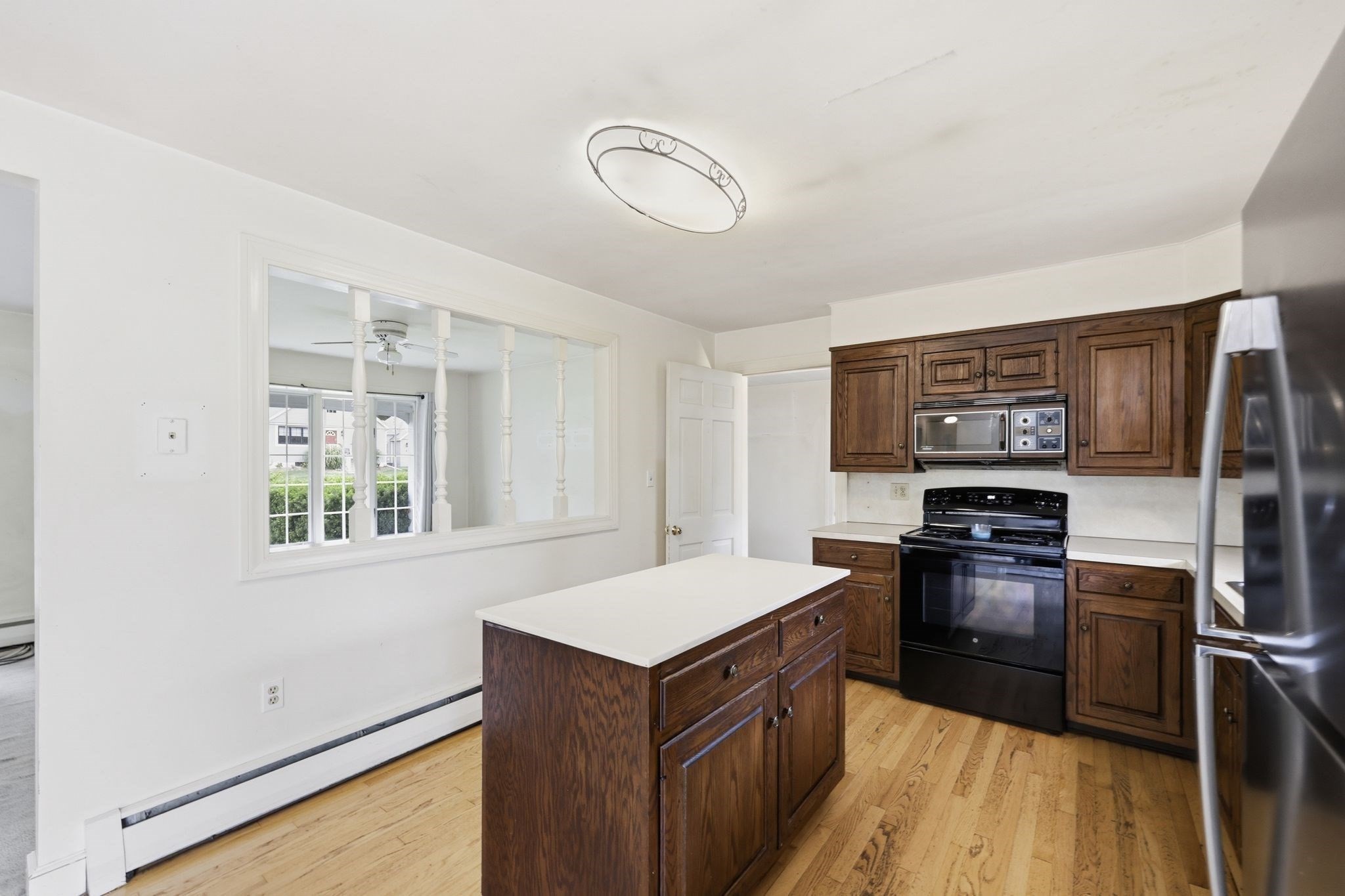 11 James Rd