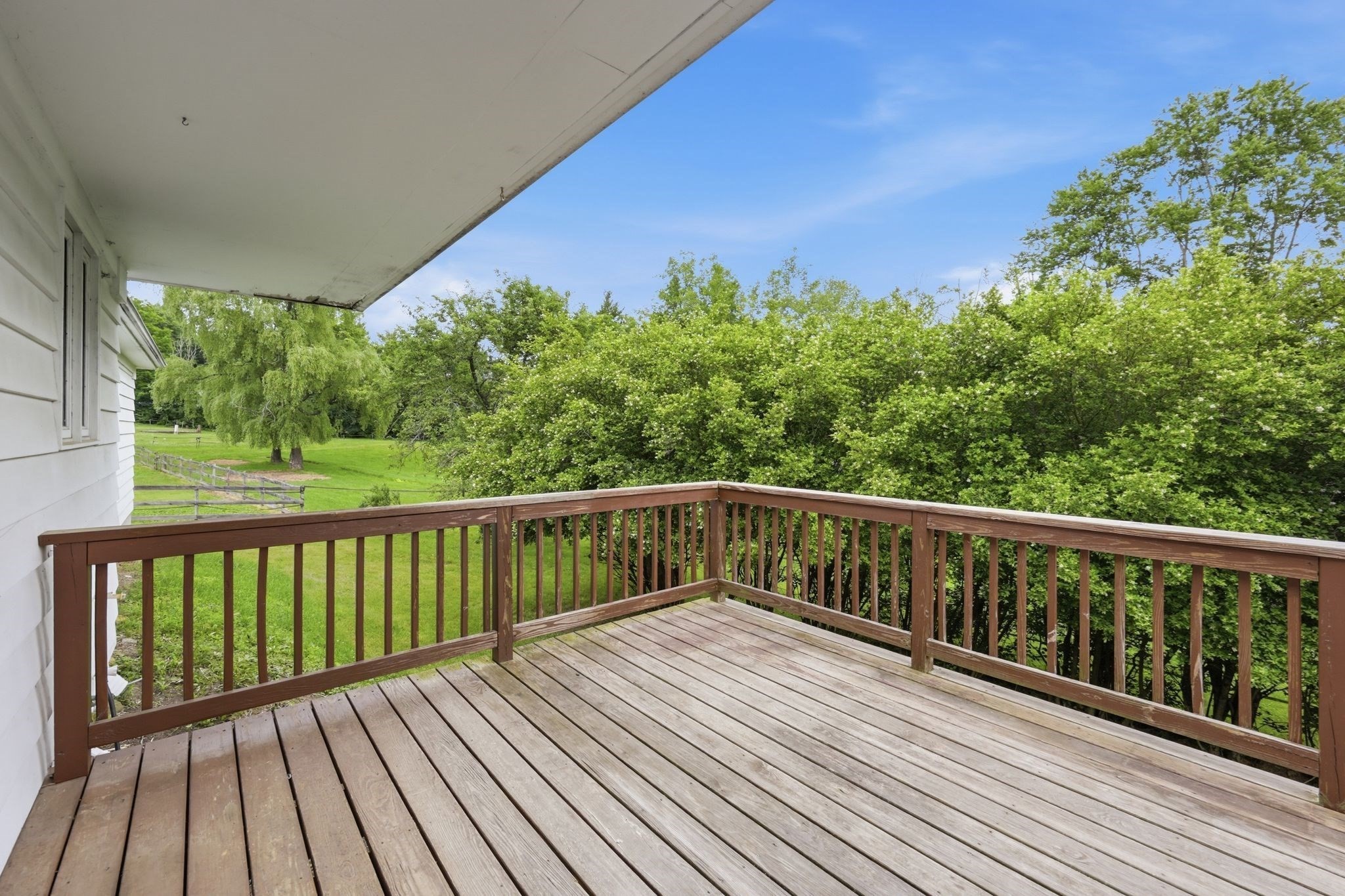 11 James Rd