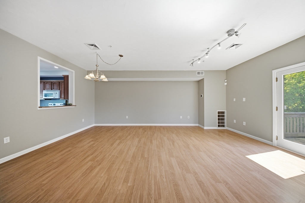 140 Commonwealth Ave # 7