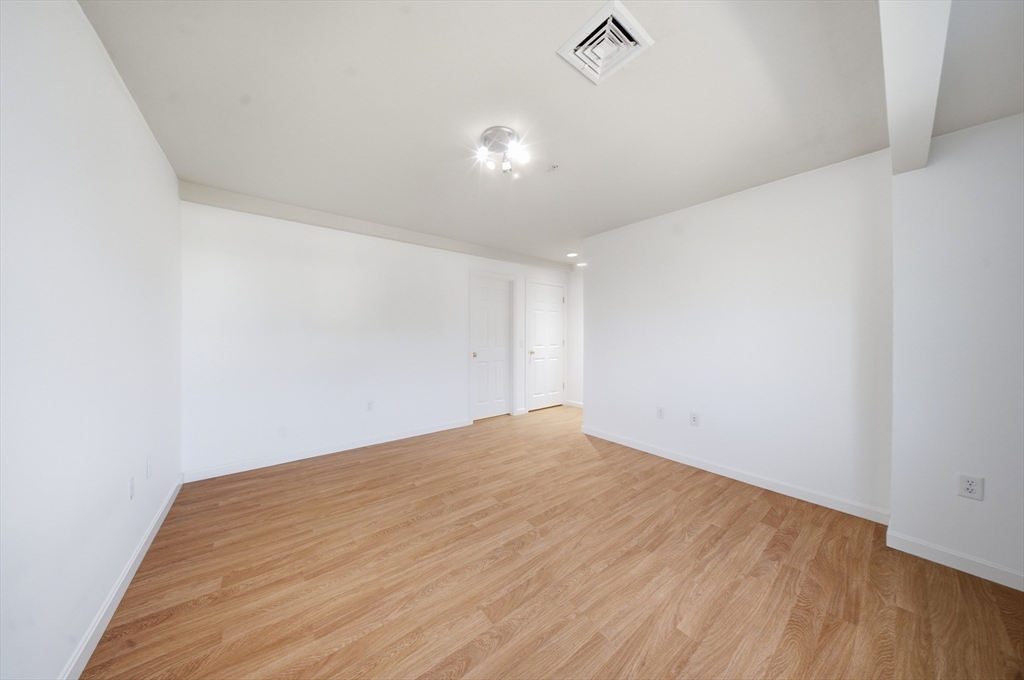 140 Commonwealth Ave # 7