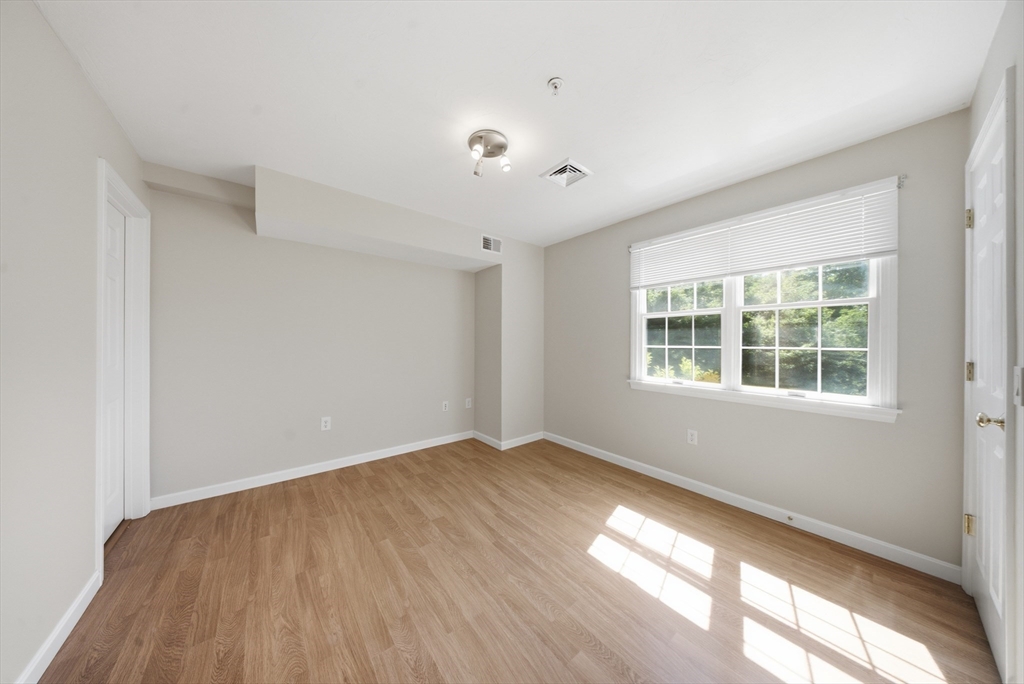 140 Commonwealth Ave # 7