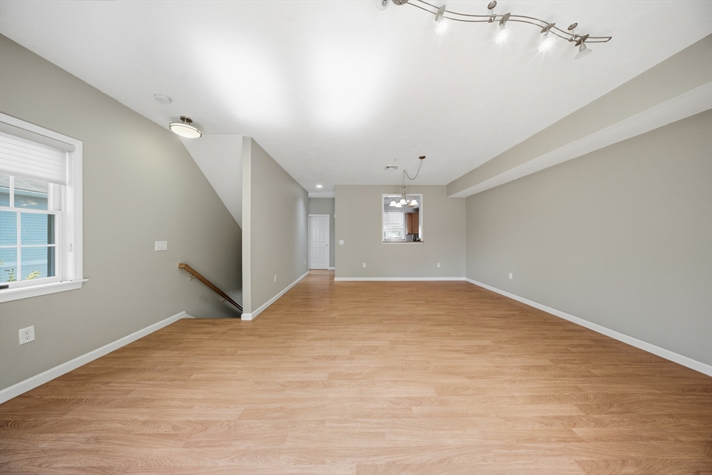 140 Commonwealth Ave # 7