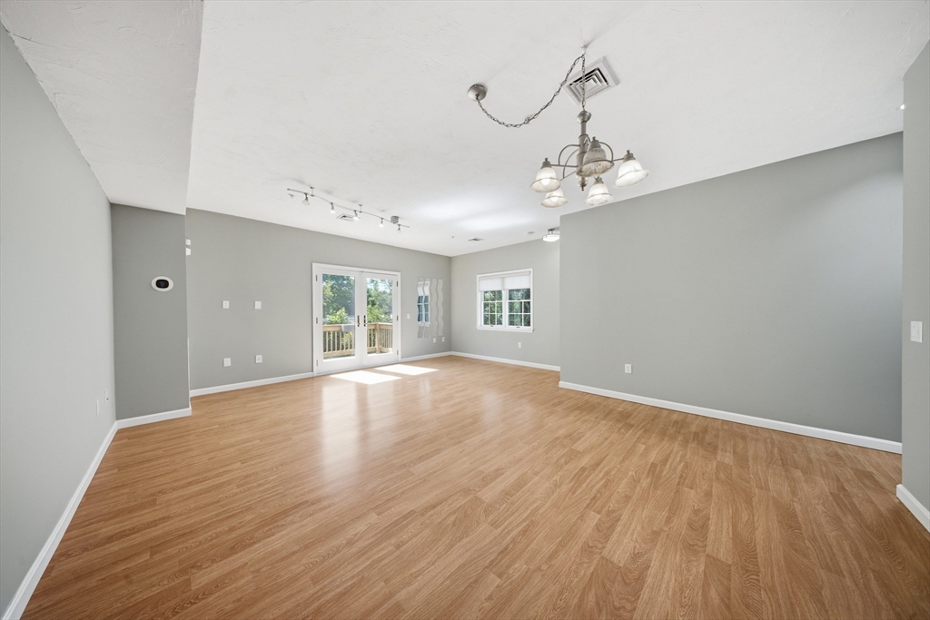 140 Commonwealth Ave # 7
