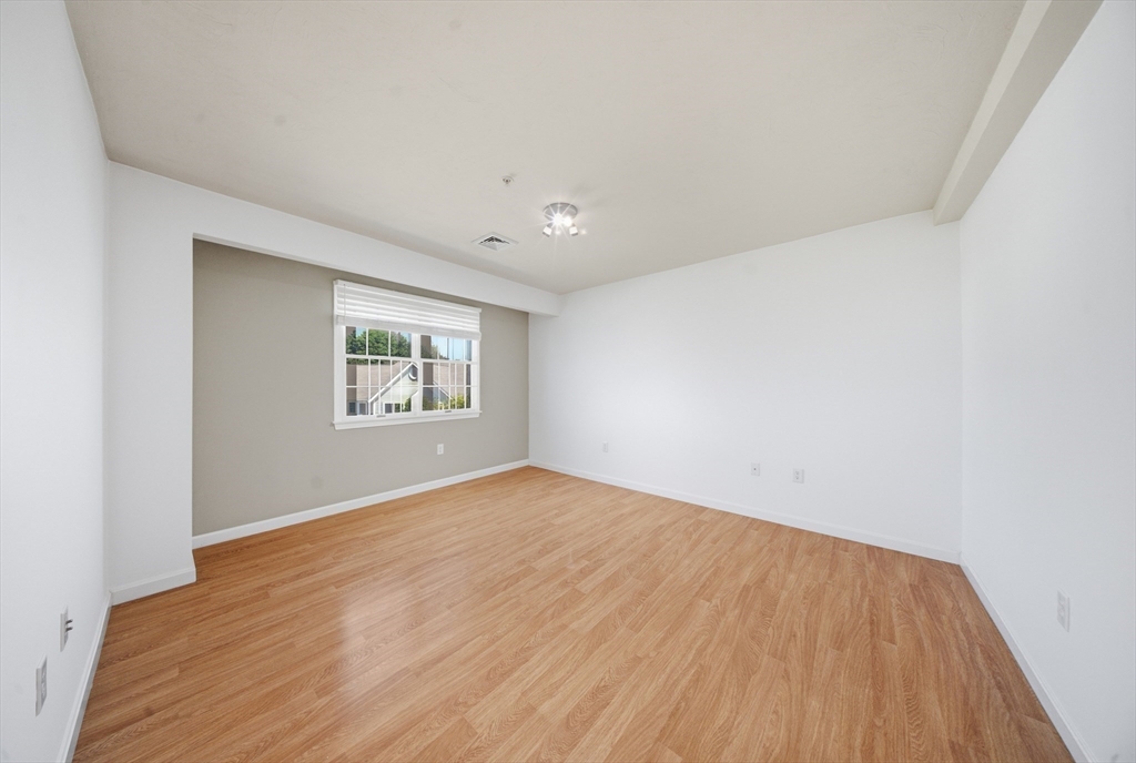 140 Commonwealth Ave # 7