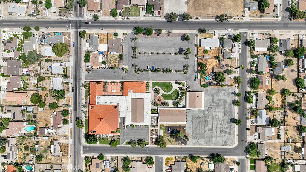 600 E Mayberry Avenue