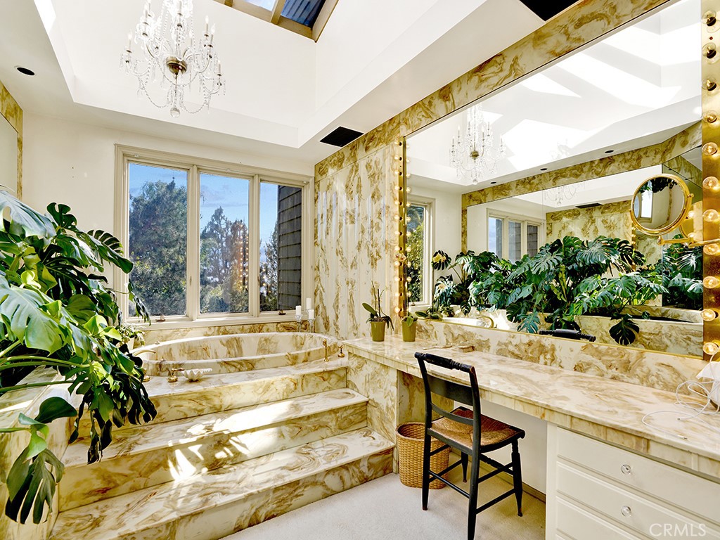 10841 Hideaway