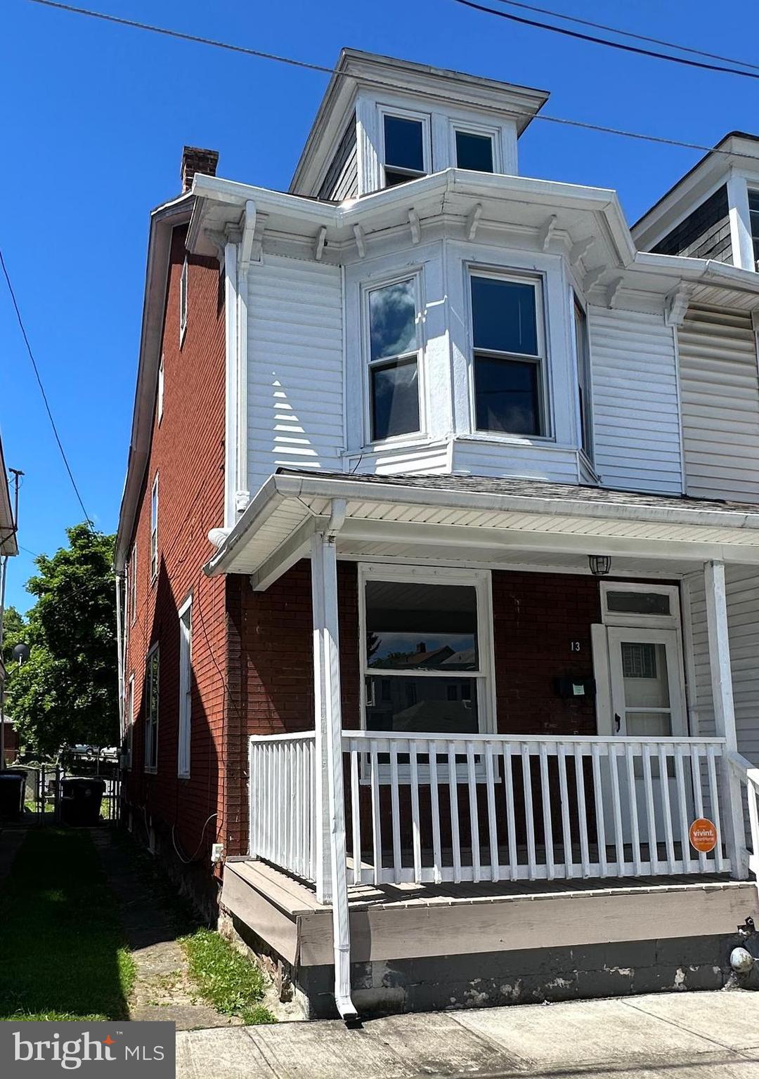 13 S 24TH STREET