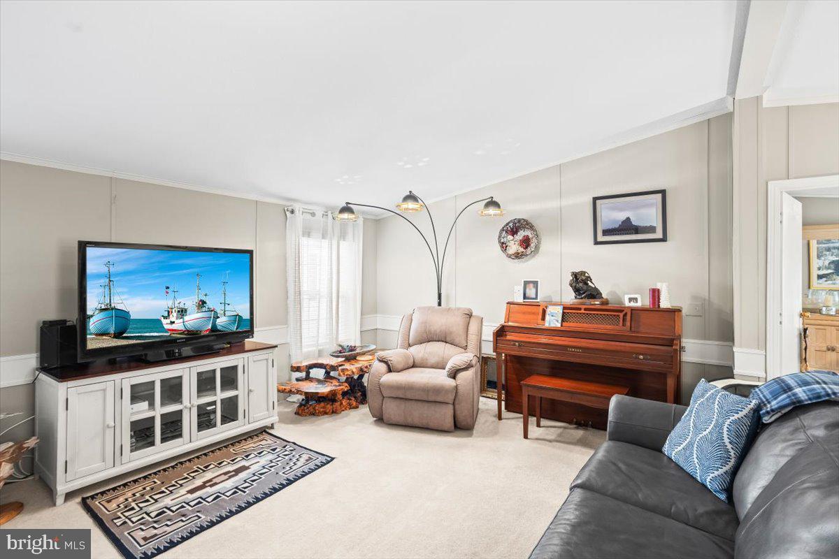 360 W SPRUCE STREET