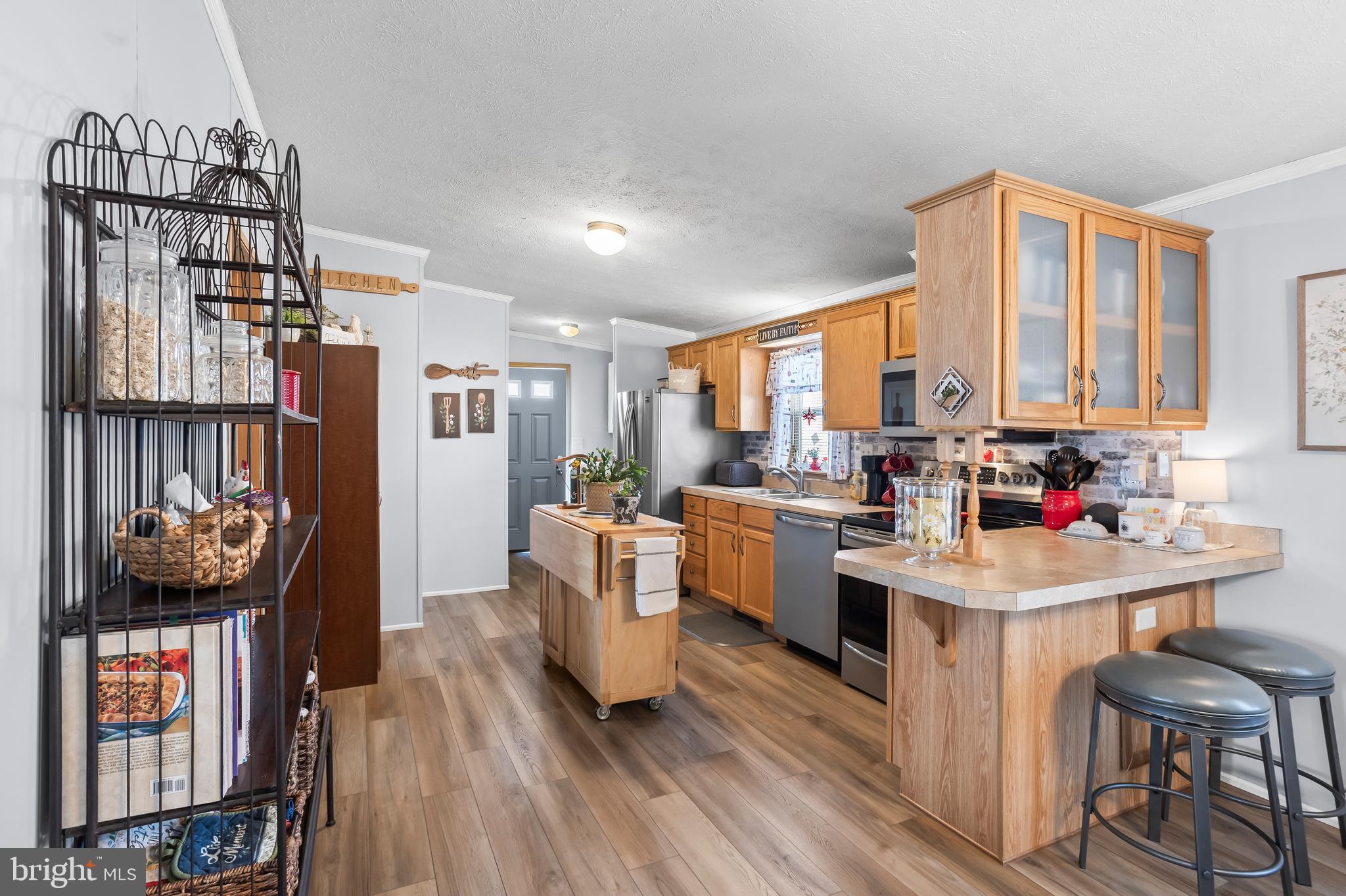 32 STONEHILL PARK