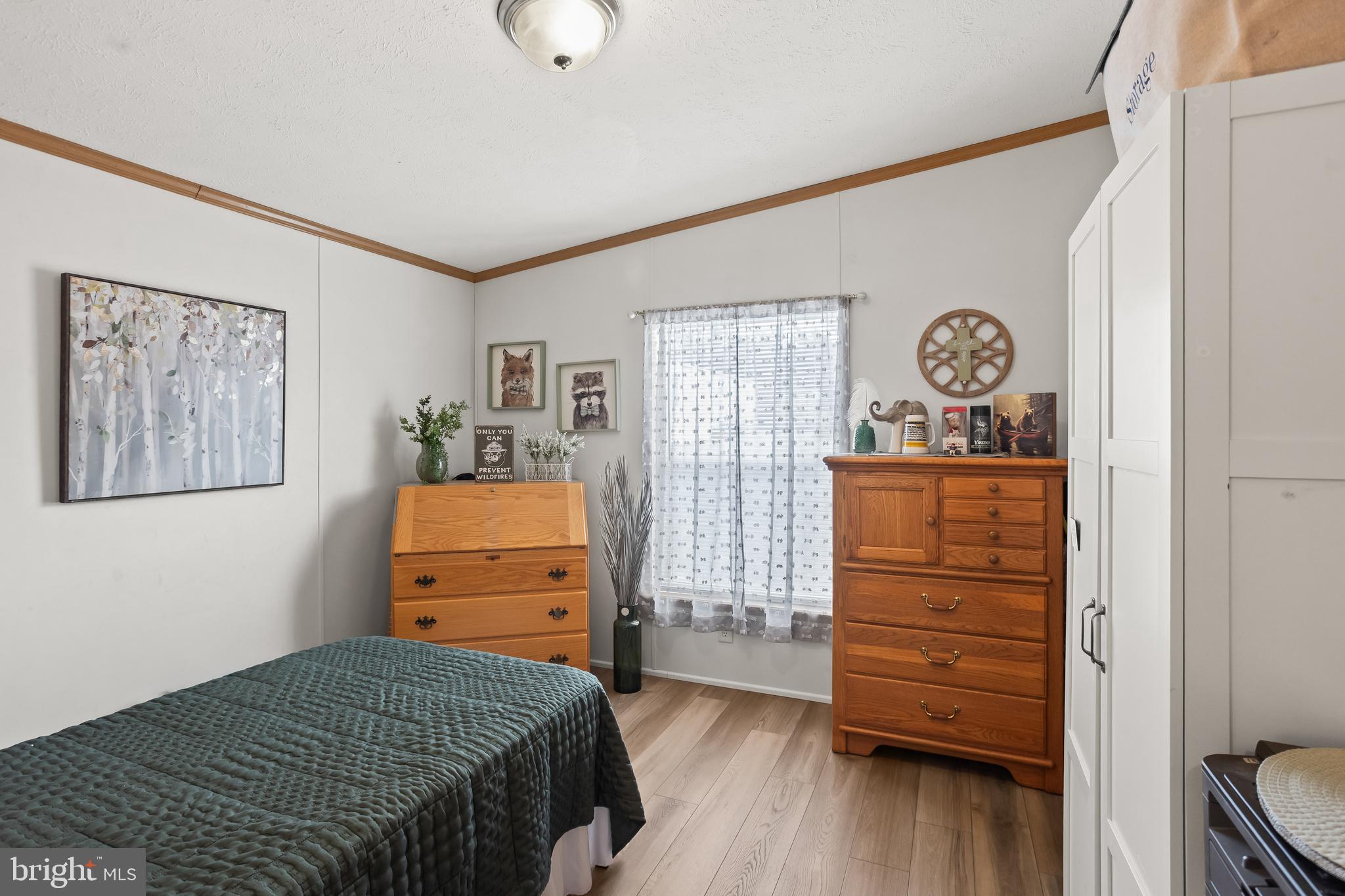32 STONEHILL PARK