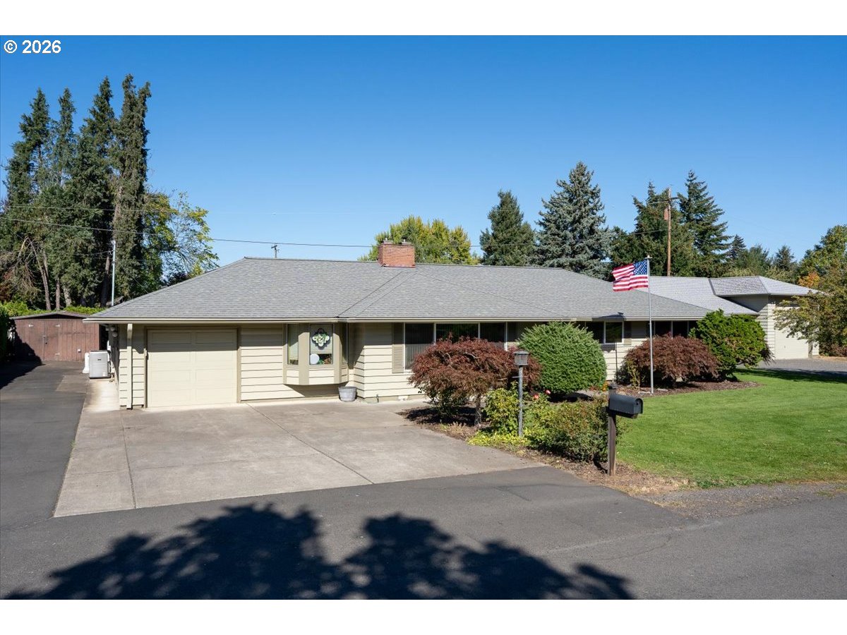 3644 Holly DR