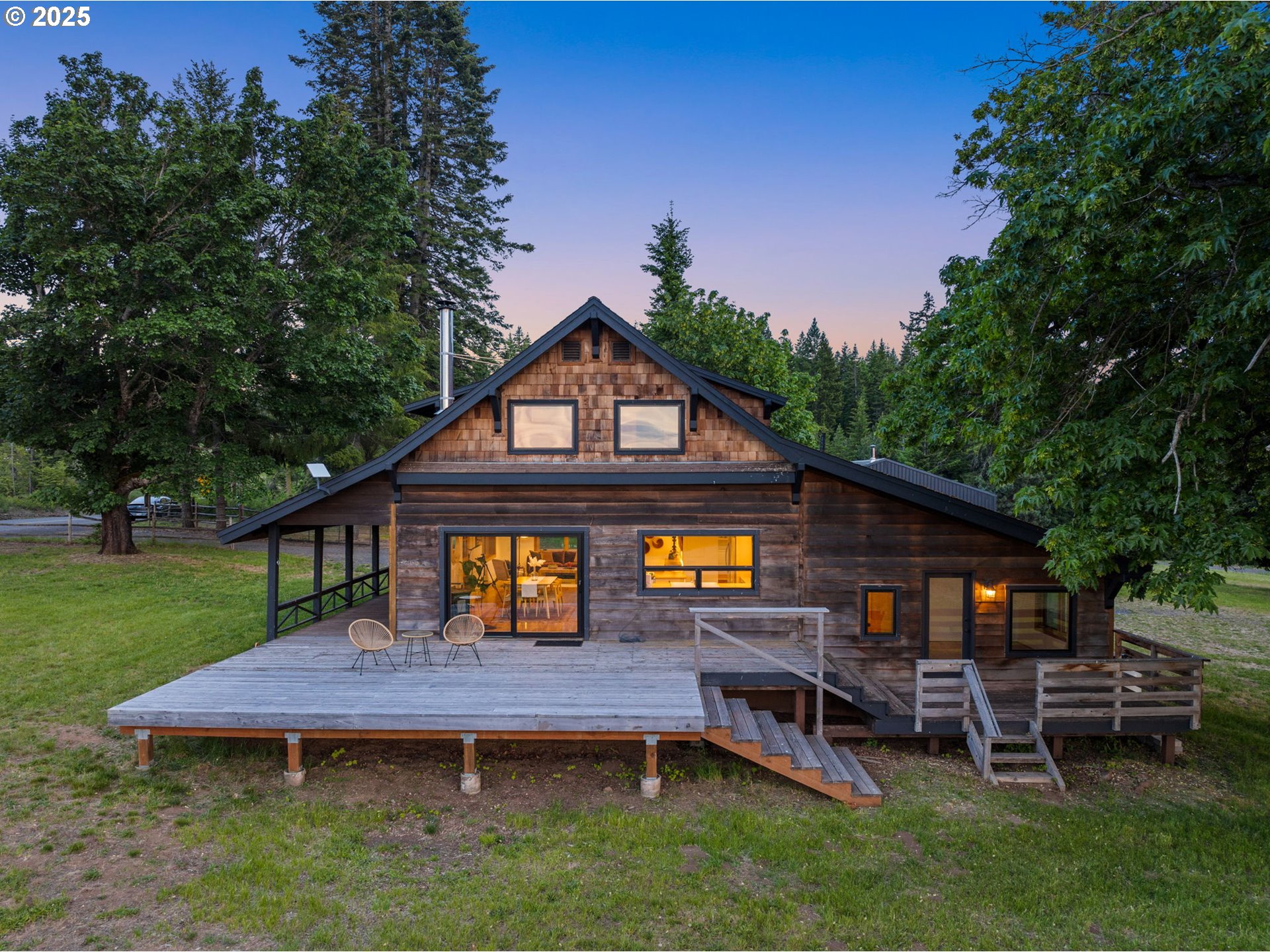 1353 Snowden RD