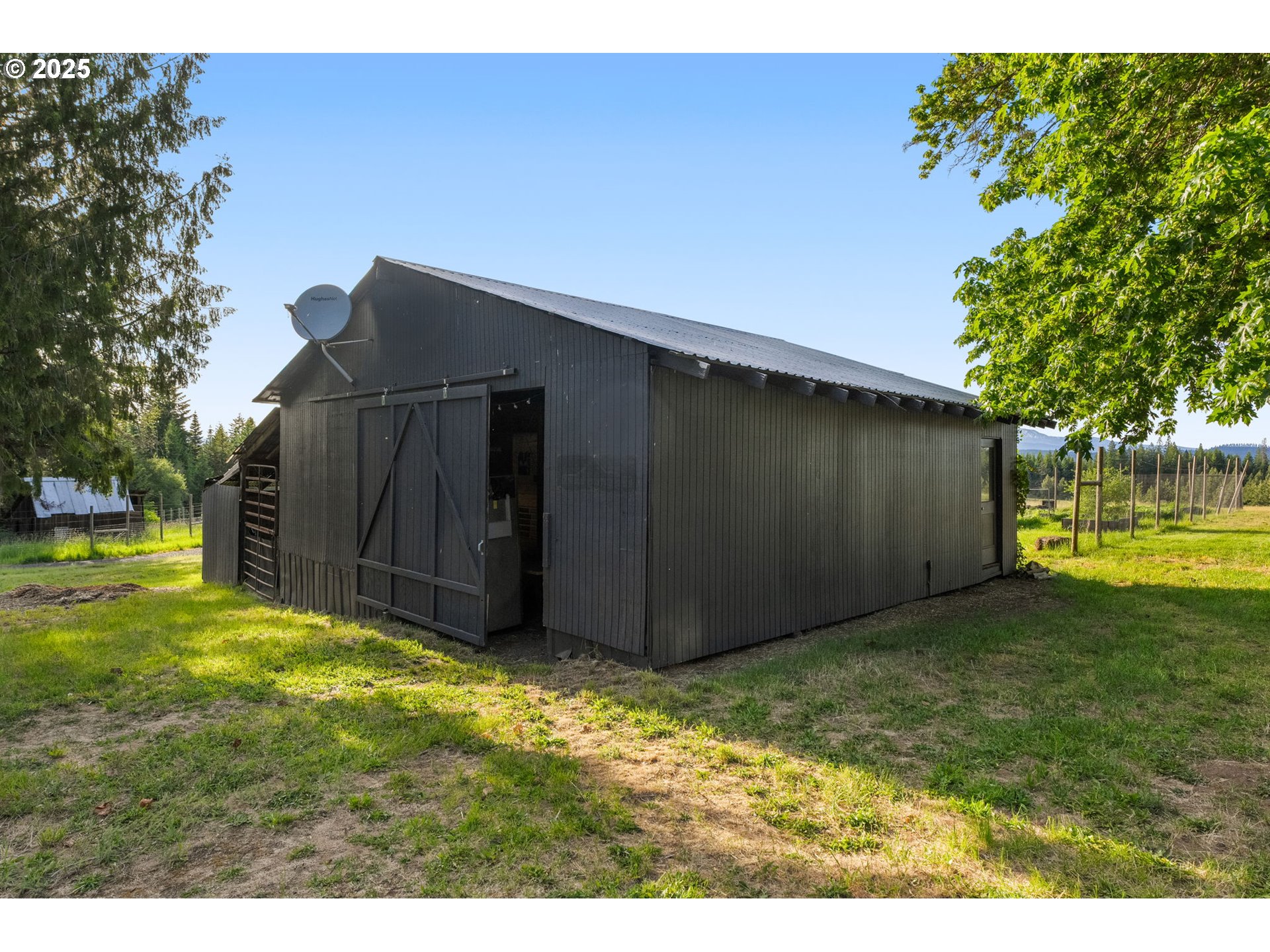 1353 Snowden RD