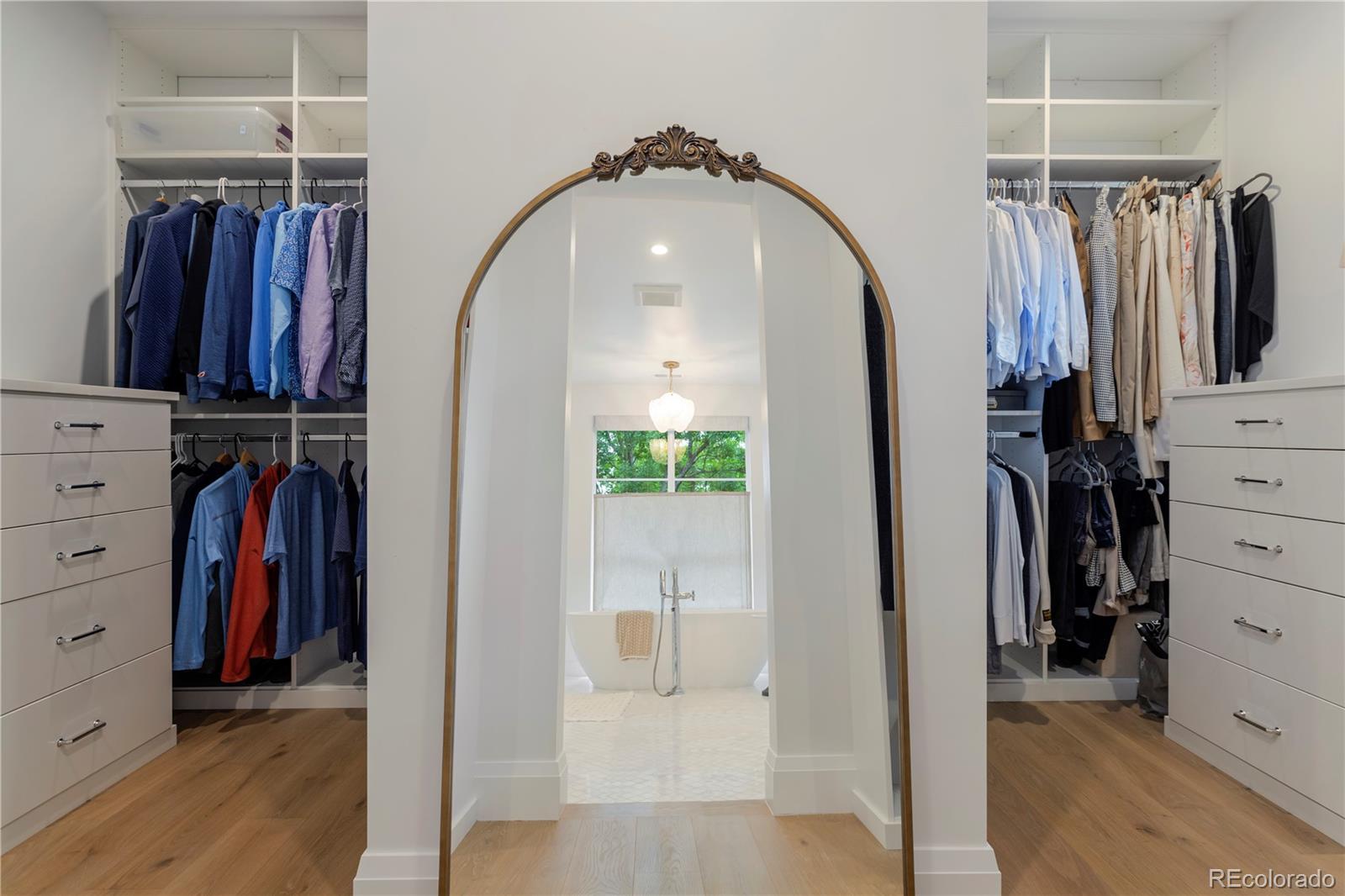 2515 S Milwaukee Street