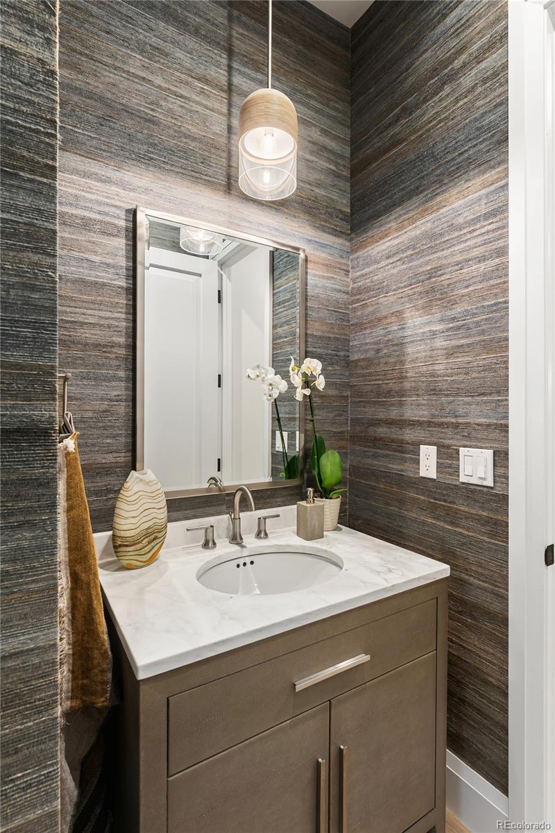 2515 S Milwaukee Street