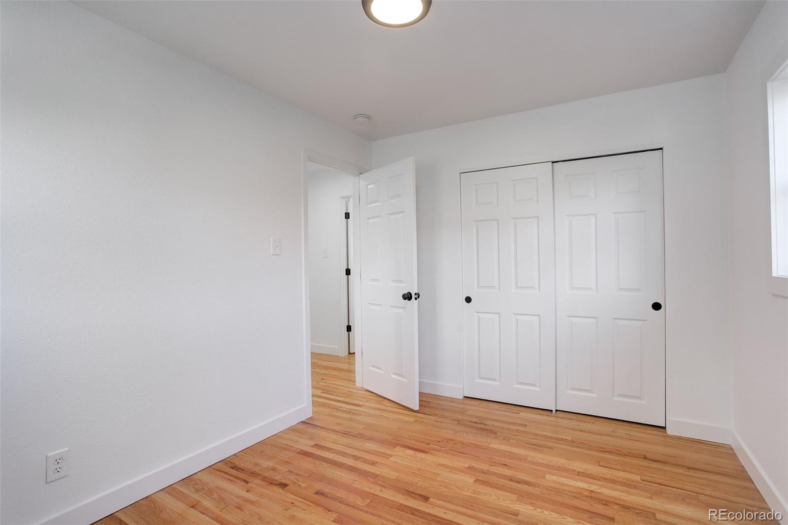 1978 S Raleigh Street