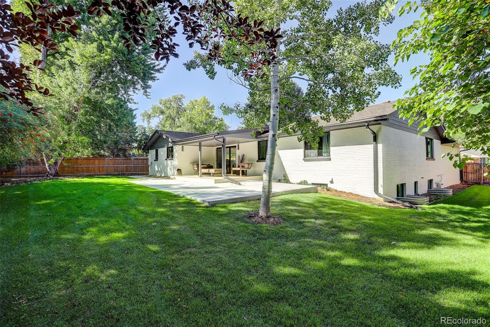 3888 S Jasmine Street