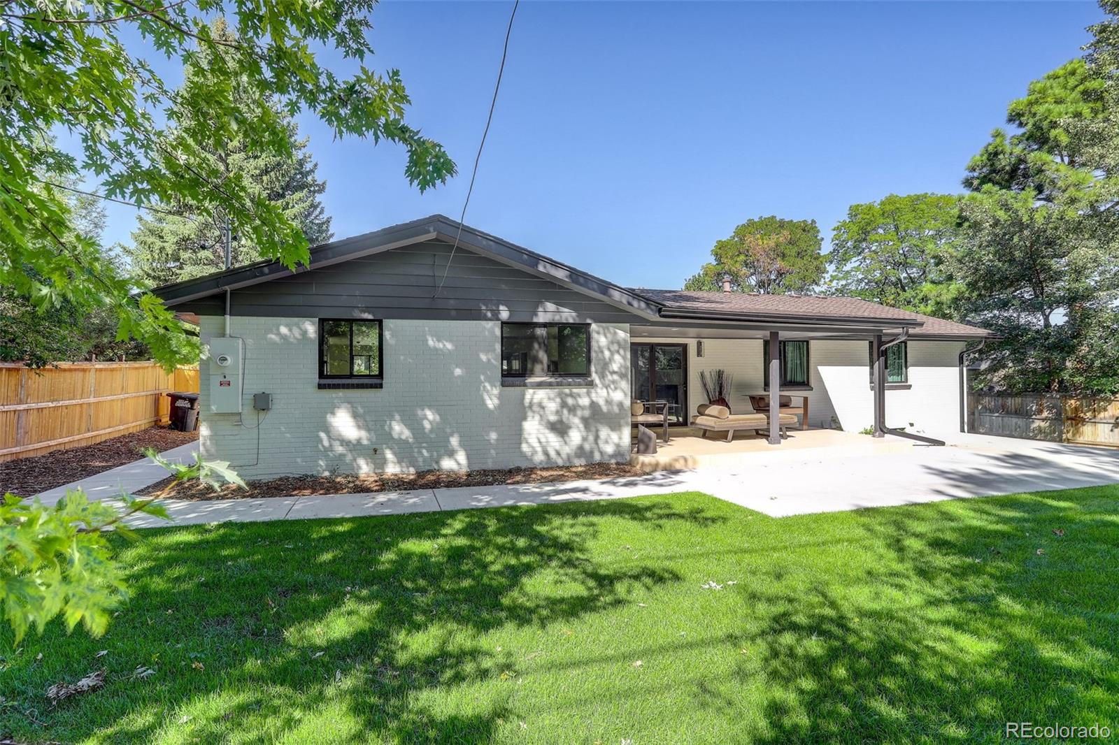 3888 S Jasmine Street