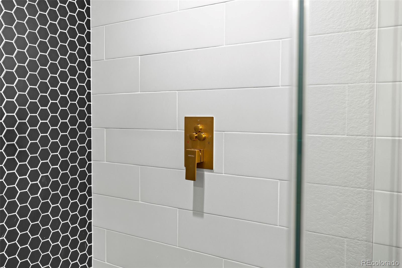 1310 E Amherst Avenue