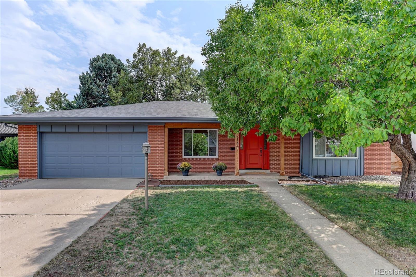 2140 E Columbia Place