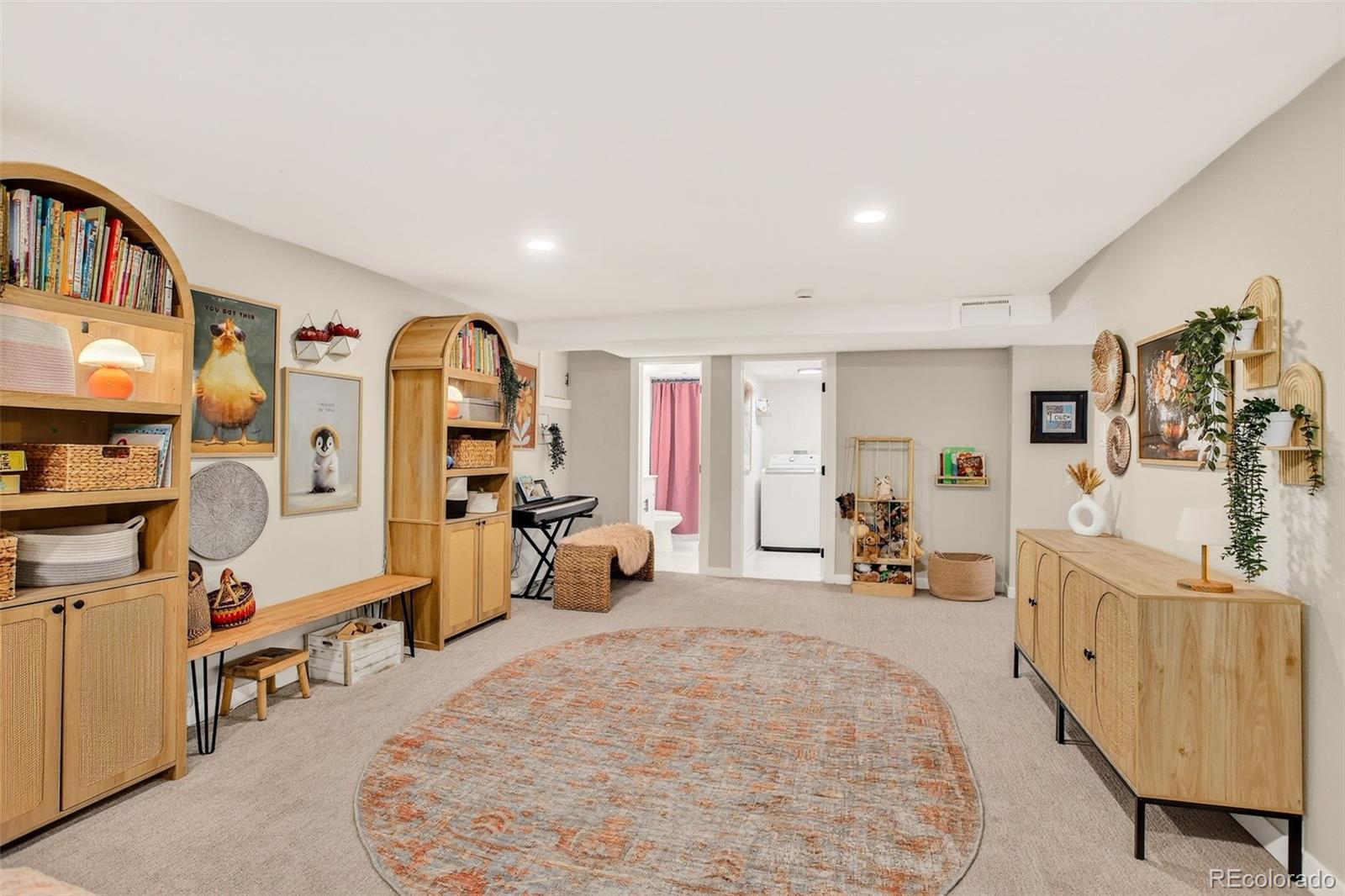 2732 S Downing Circle