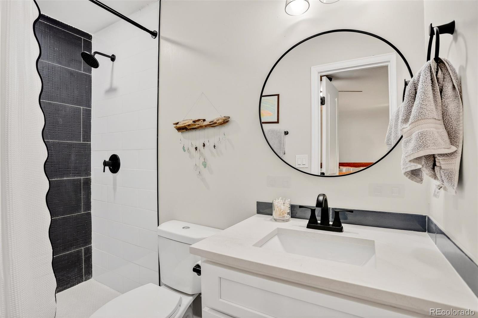 2732 S Downing Circle