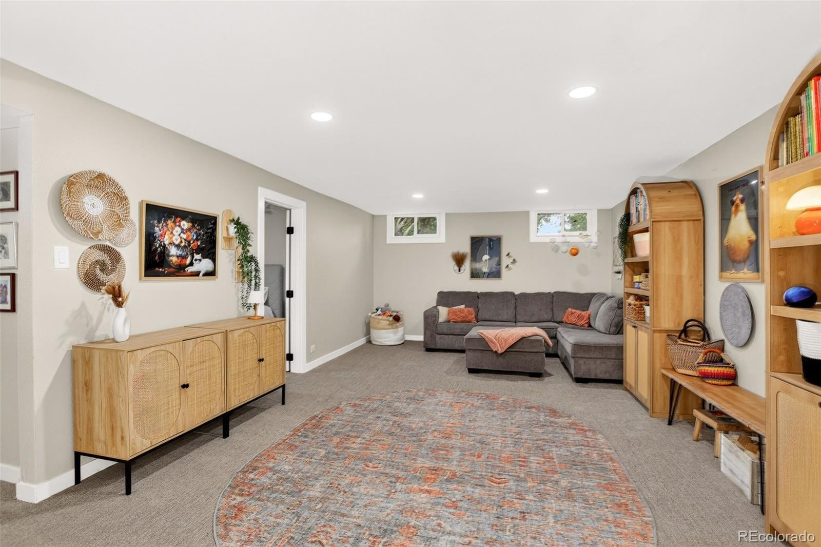 2732 S Downing Circle