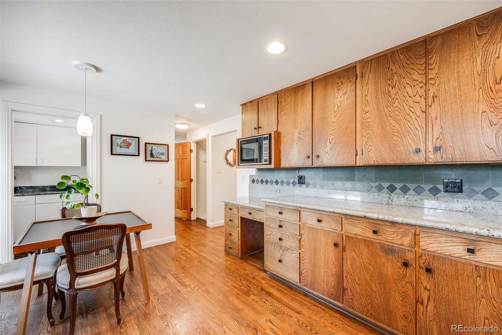 6323 W Rowland Circle