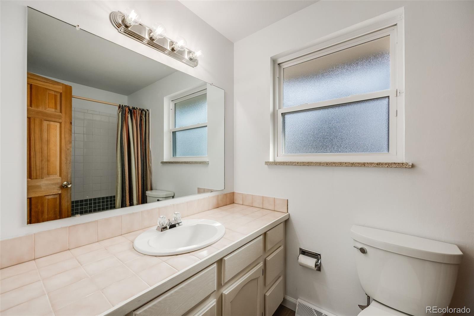 6323 W Rowland Circle