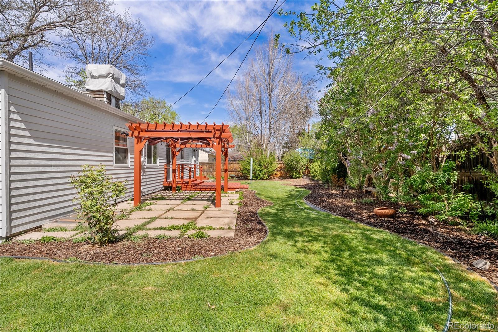 3425 E Nielsen Lane