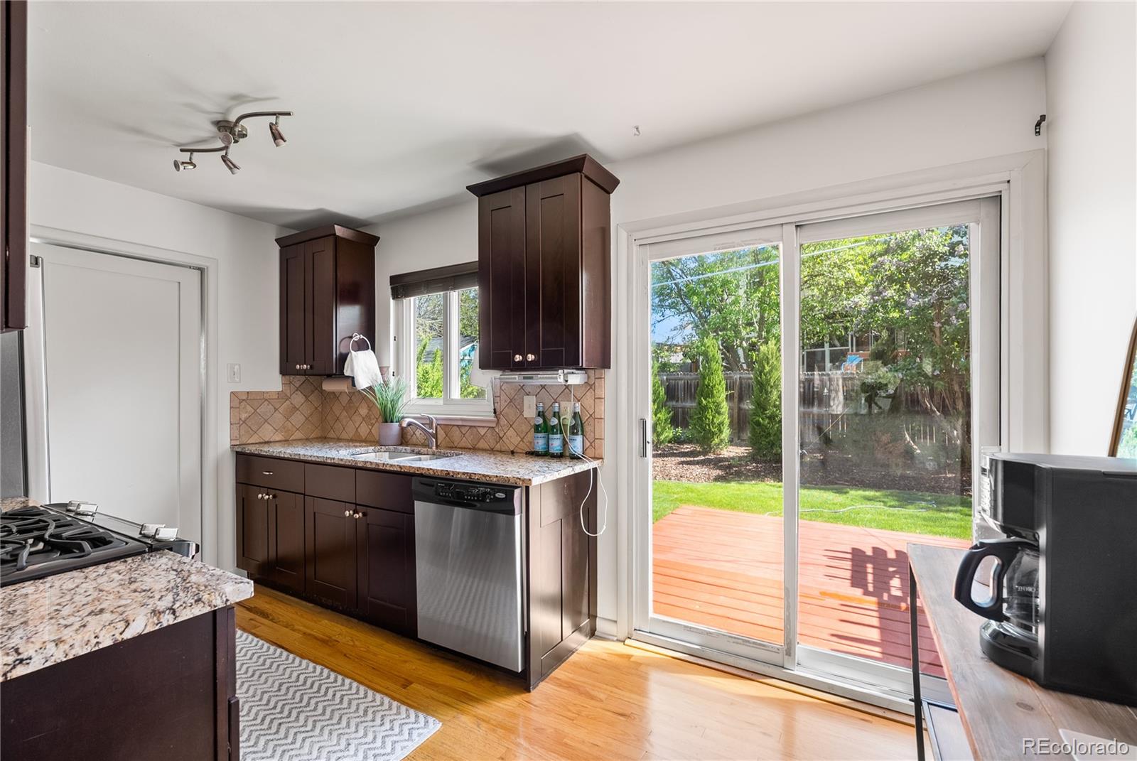 3425 E Nielsen Lane