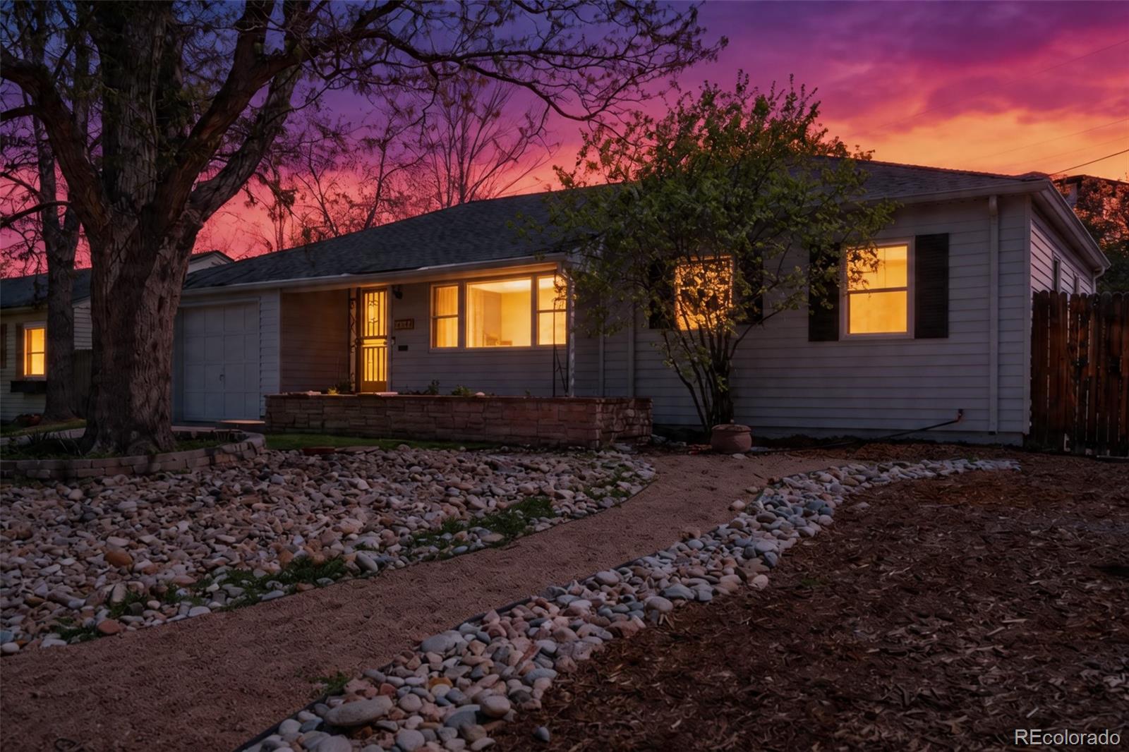 3425 E Nielsen Lane