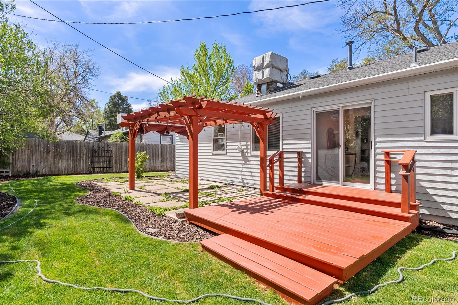 3425 E Nielsen Lane