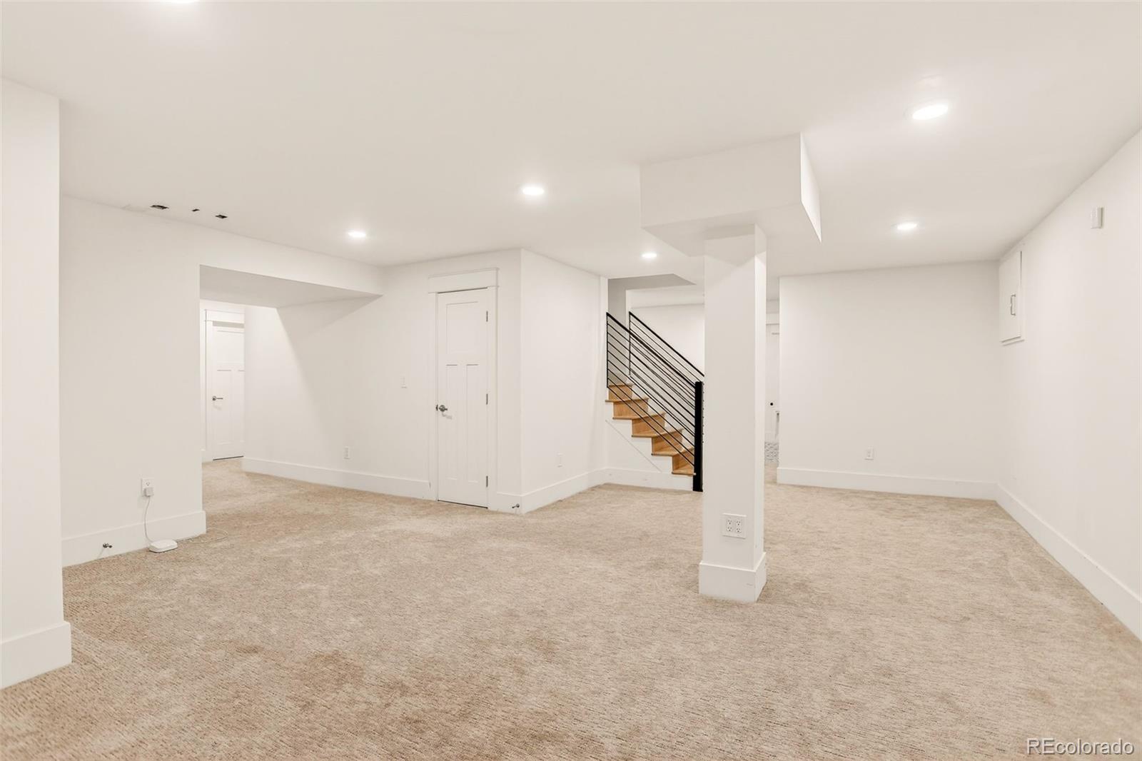 250 Ash Street
