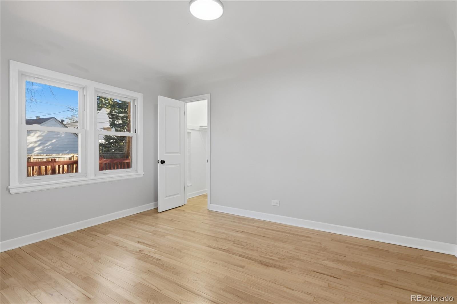 2732 S Downing Circle