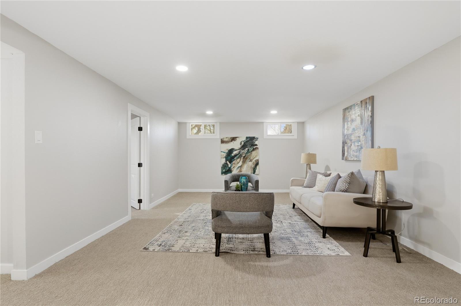 2732 S Downing Circle