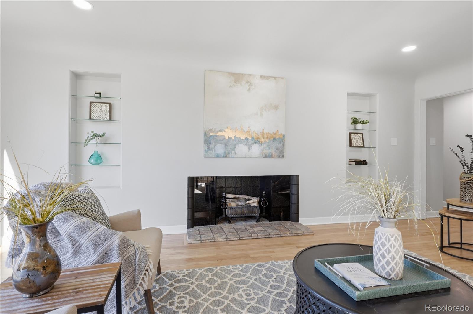 2732 S Downing Circle