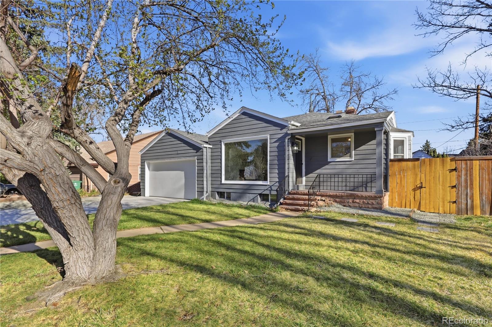 2732 S Downing Circle