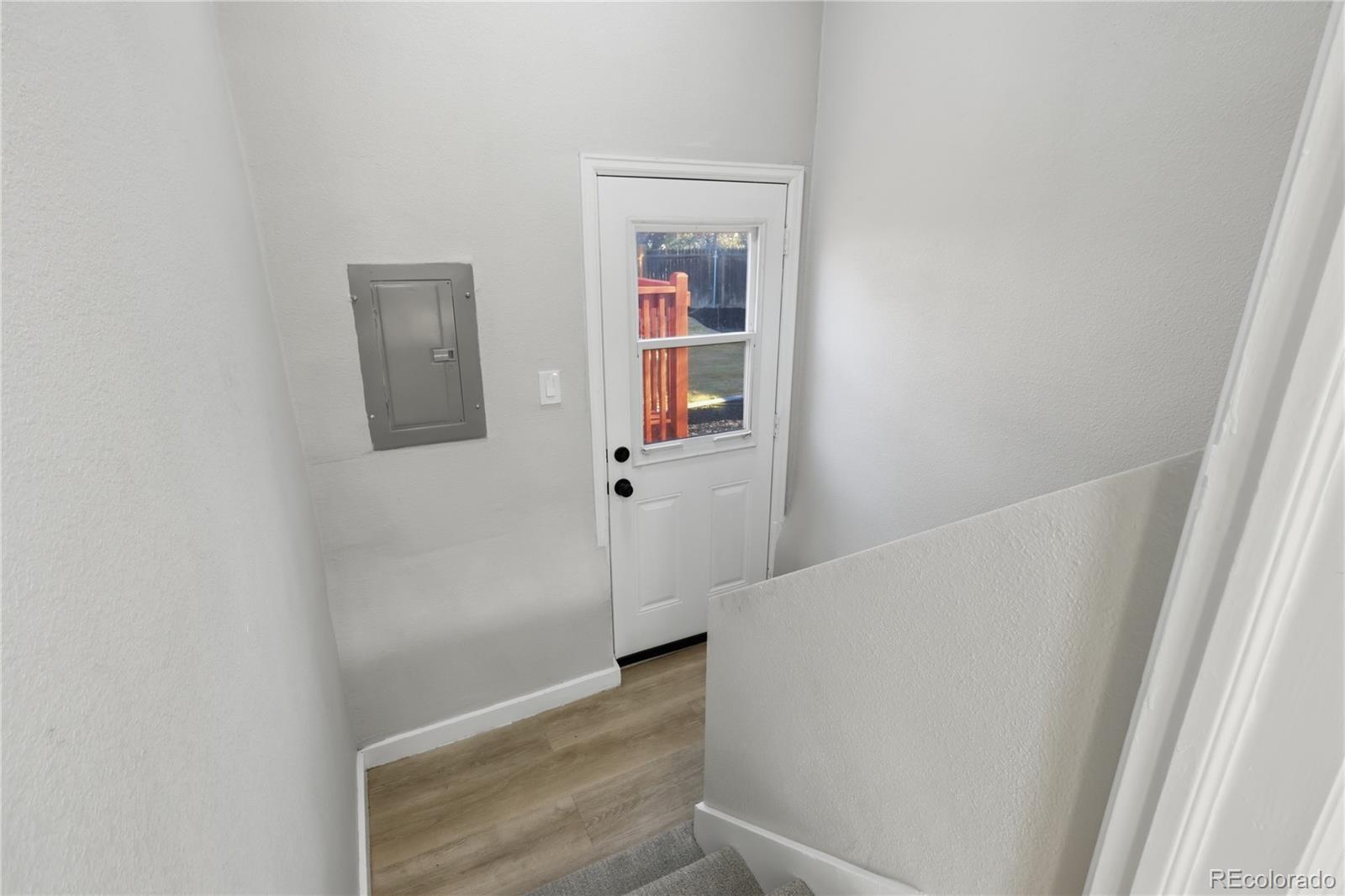 2732 S Downing Circle