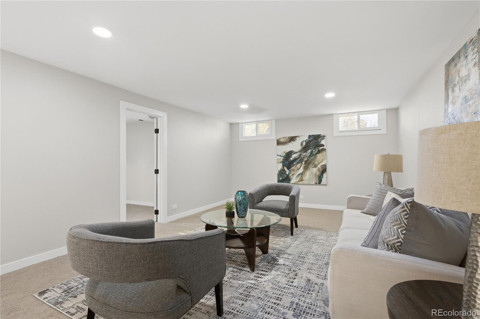 2732 S Downing Circle