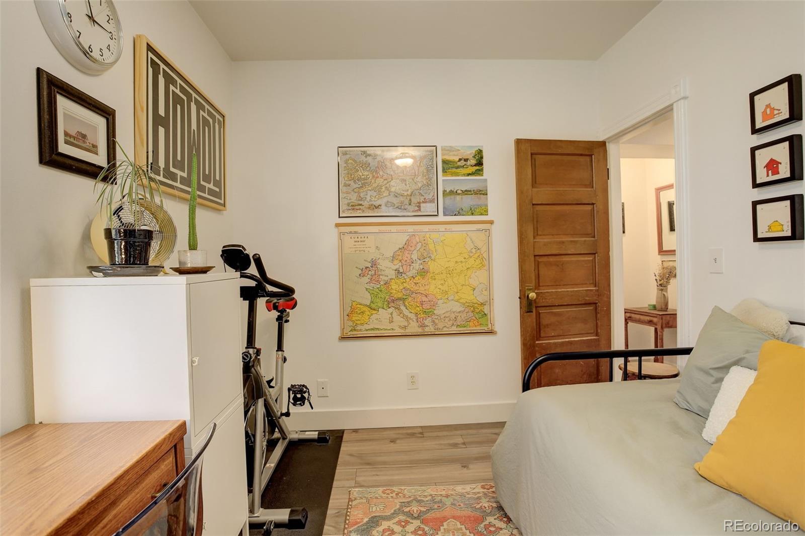 124 E Colorado Avenue Unit: 2